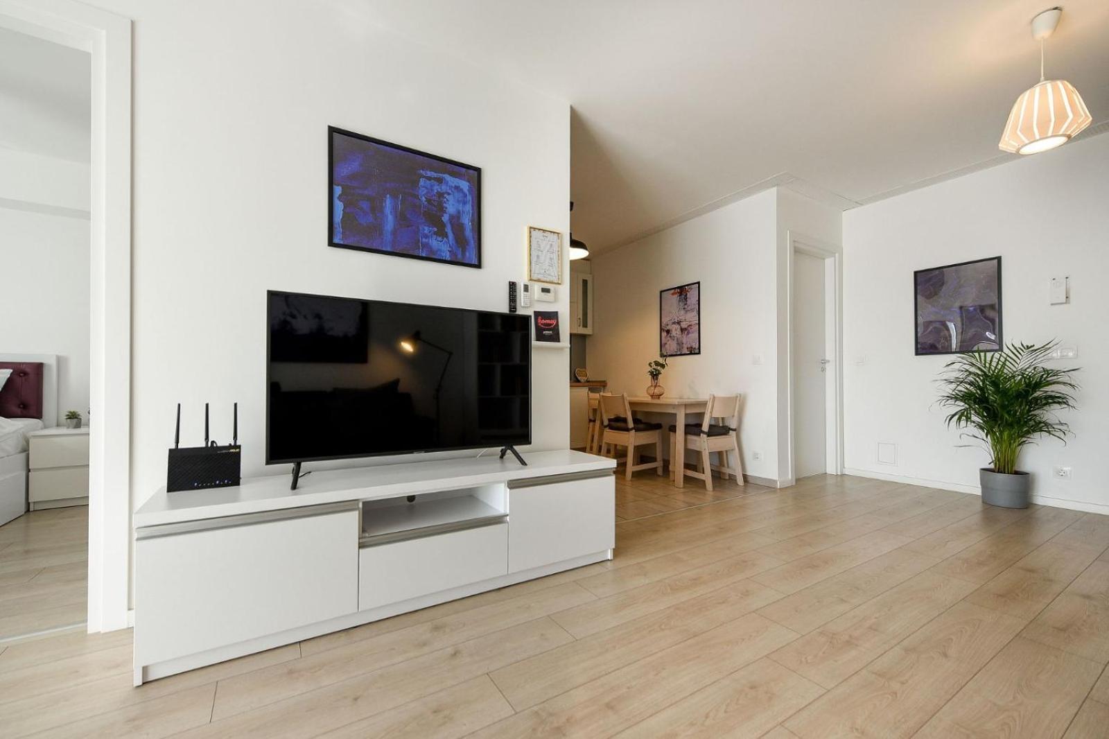 Appartamento Wonderfull 1Br Aviatiei Bucarest Esterno foto