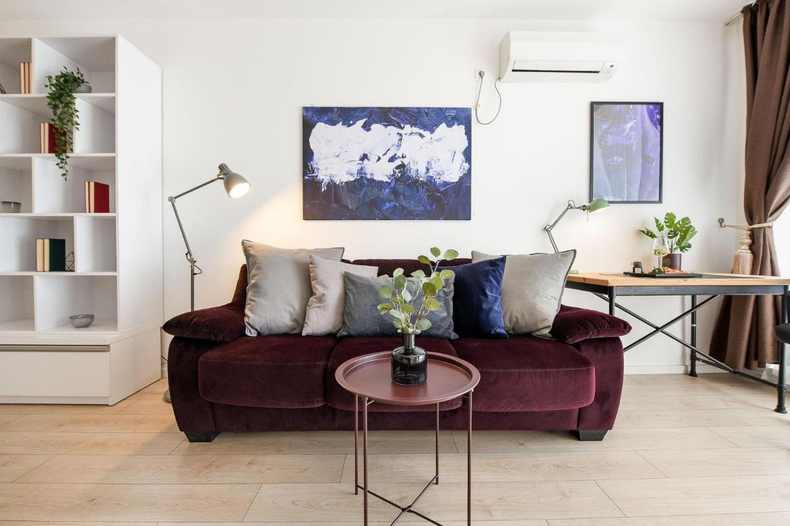 Appartamento Wonderfull 1Br Aviatiei Bucarest Esterno foto