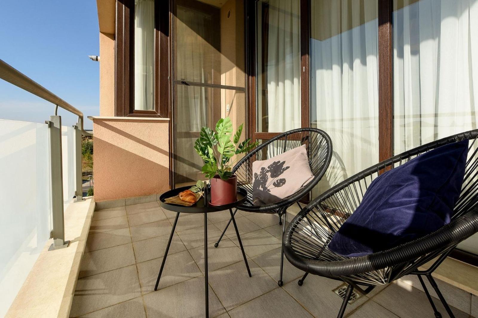 Appartamento Wonderfull 1Br Aviatiei Bucarest Esterno foto